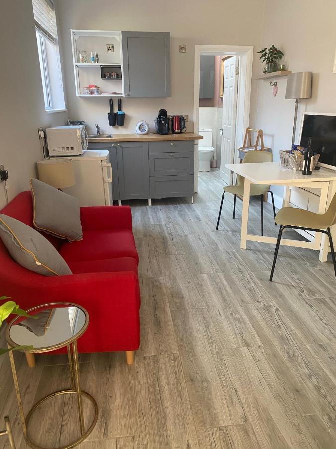 Hugo Mews Bright Studio Apartment 브레이 외부 사진